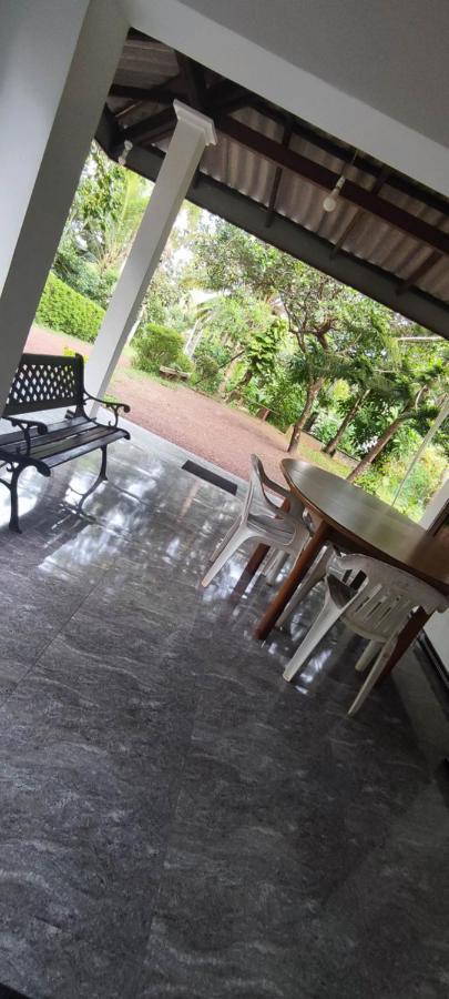 Sunset Villa Negombo Exterior foto